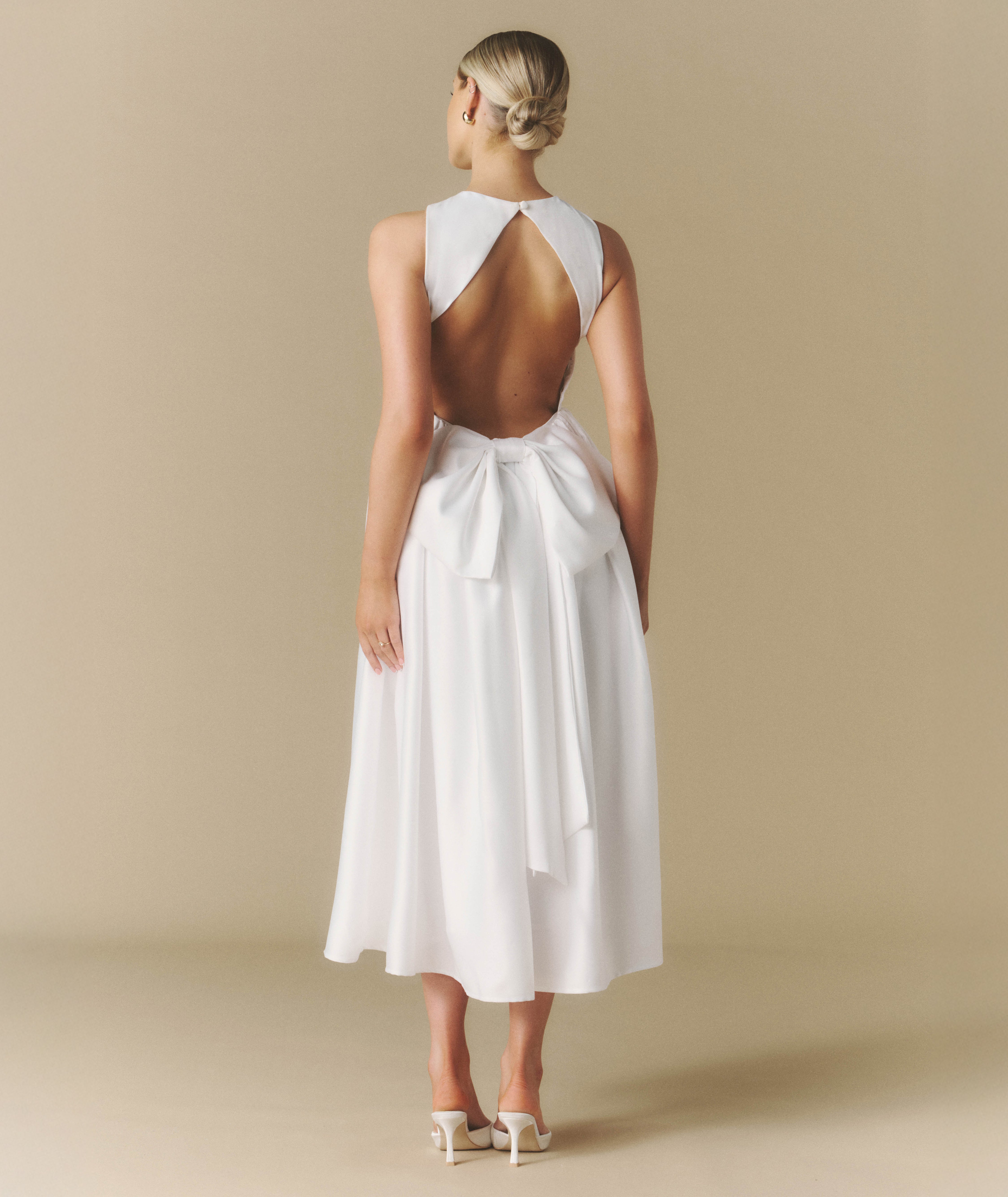 Bow Back Dropped Waist Midi Dress - White – Six Stories