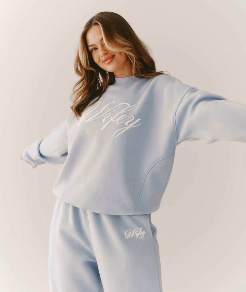 Wifey Graphic Sweatshirt - Blue