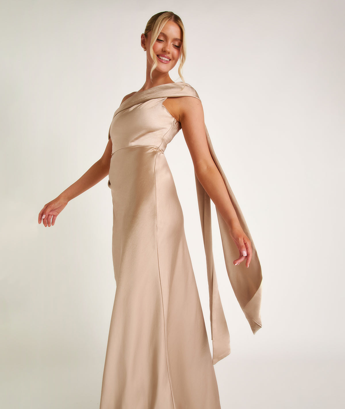 green emerald velvet dress Elegant Tie Shoulder Satin Bridesmaid Dress – Elonnashop