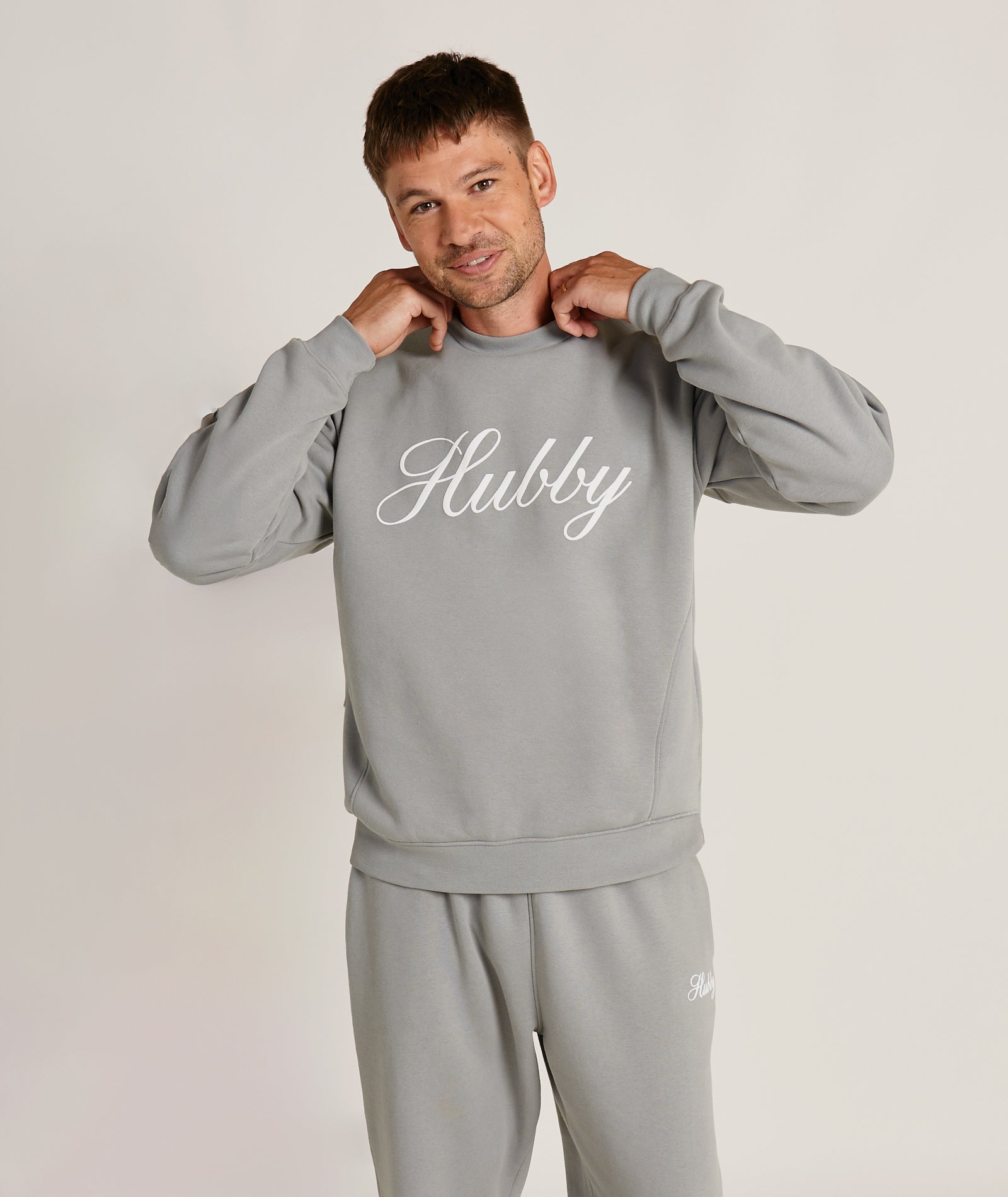 Hubby Graphic Sweatshirt - Grey L