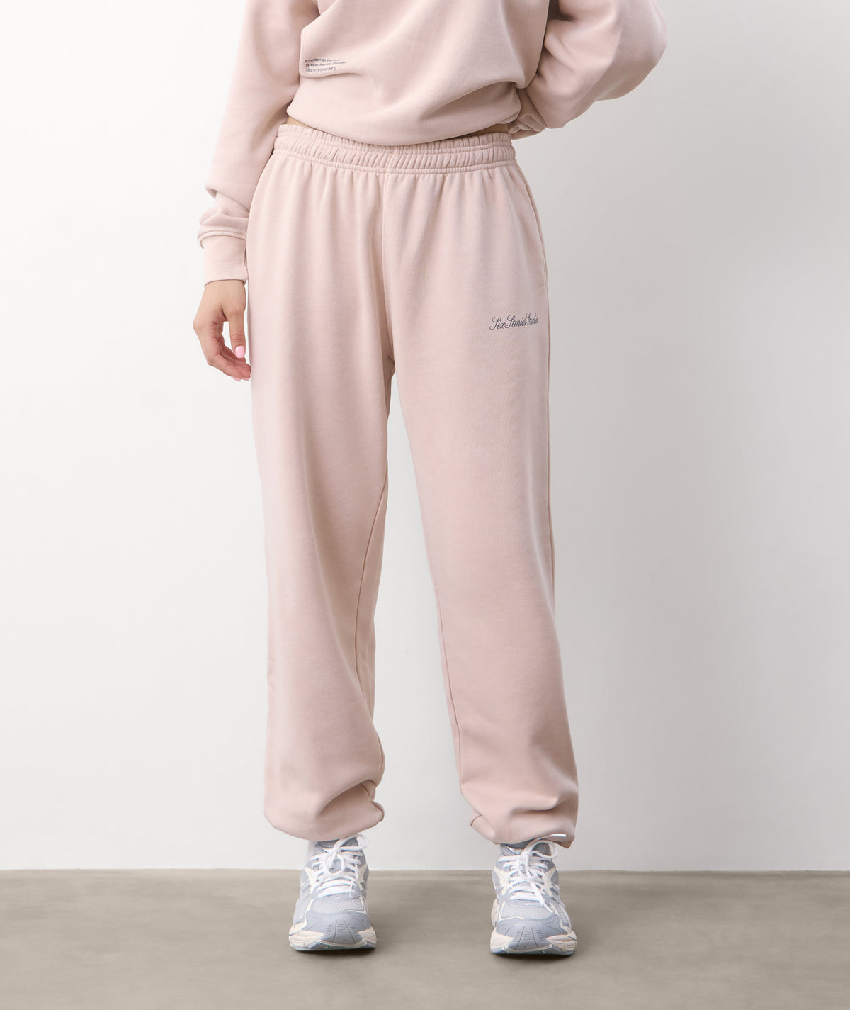 Newly Wed Sweatpants - Pale Pink